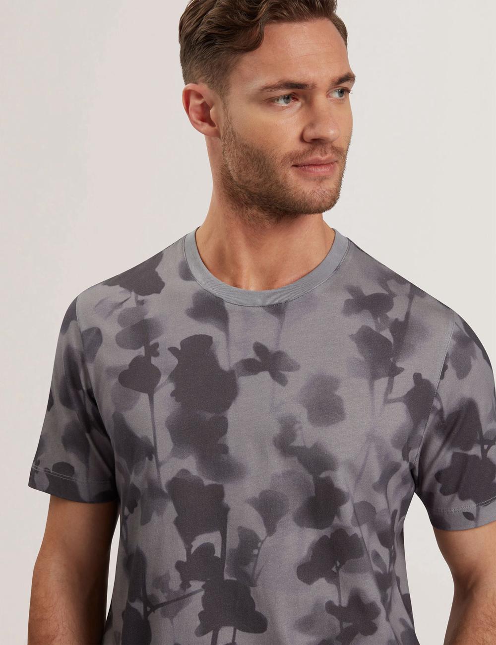 Men Ted Baker DENNISS - Monochrome Floral Print Cotton T-Shirts Dk-Grey | Egypt  UAMES-9041