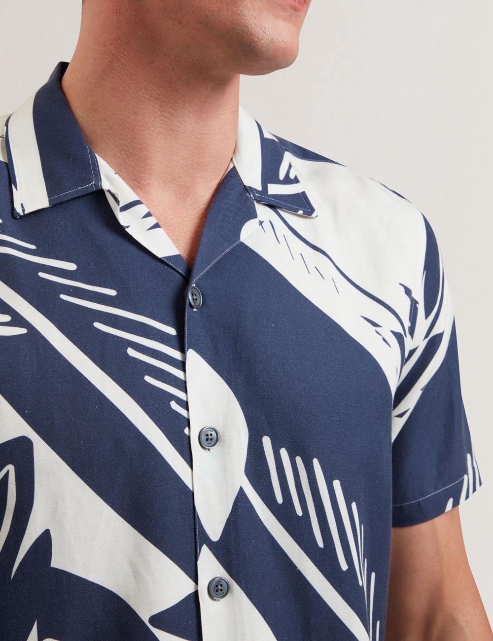 Men Ted Baker HEUKELS - Short Sleeve Relaxed Fish Print Casual Shirts Mid-Navy | Egypt  TQOVE-4826
