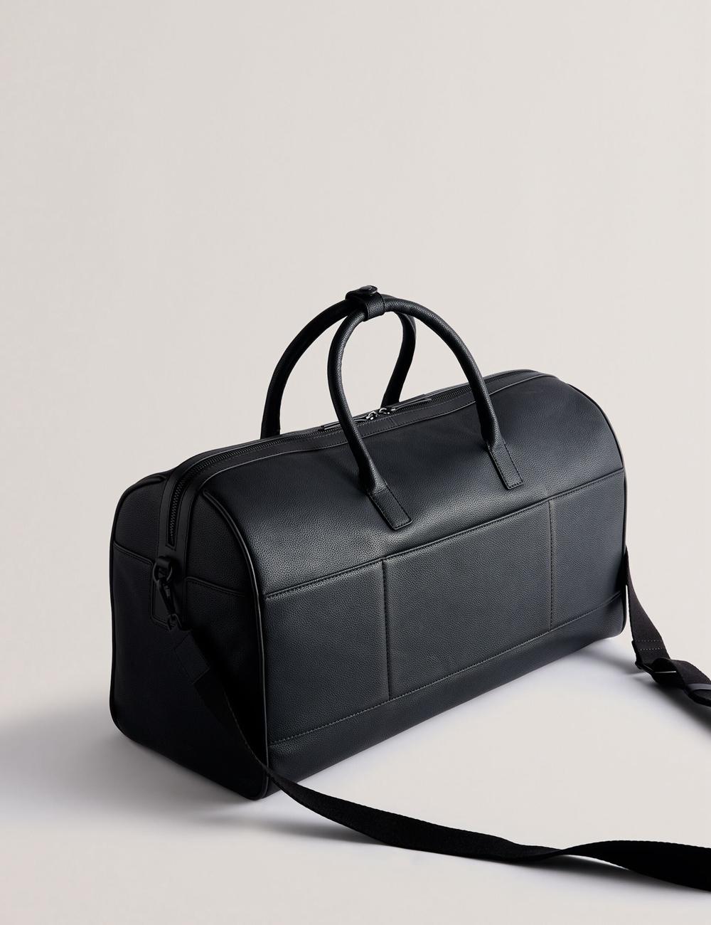 Men Ted Baker LANDERS - Textured Leather Zip Pocket Holdall Bags Black | Egypt  XACTS-5376