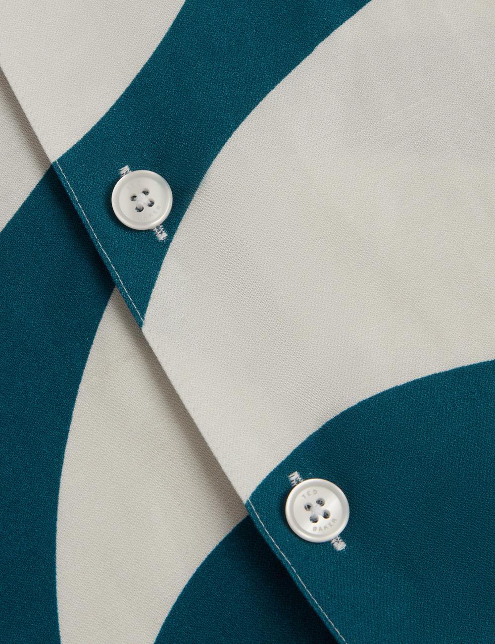 Men Ted Baker ROLDAN - Short Sleeve Oversized Swirl Print Casual Shirts Turquoise | Egypt  KZYCB-4239