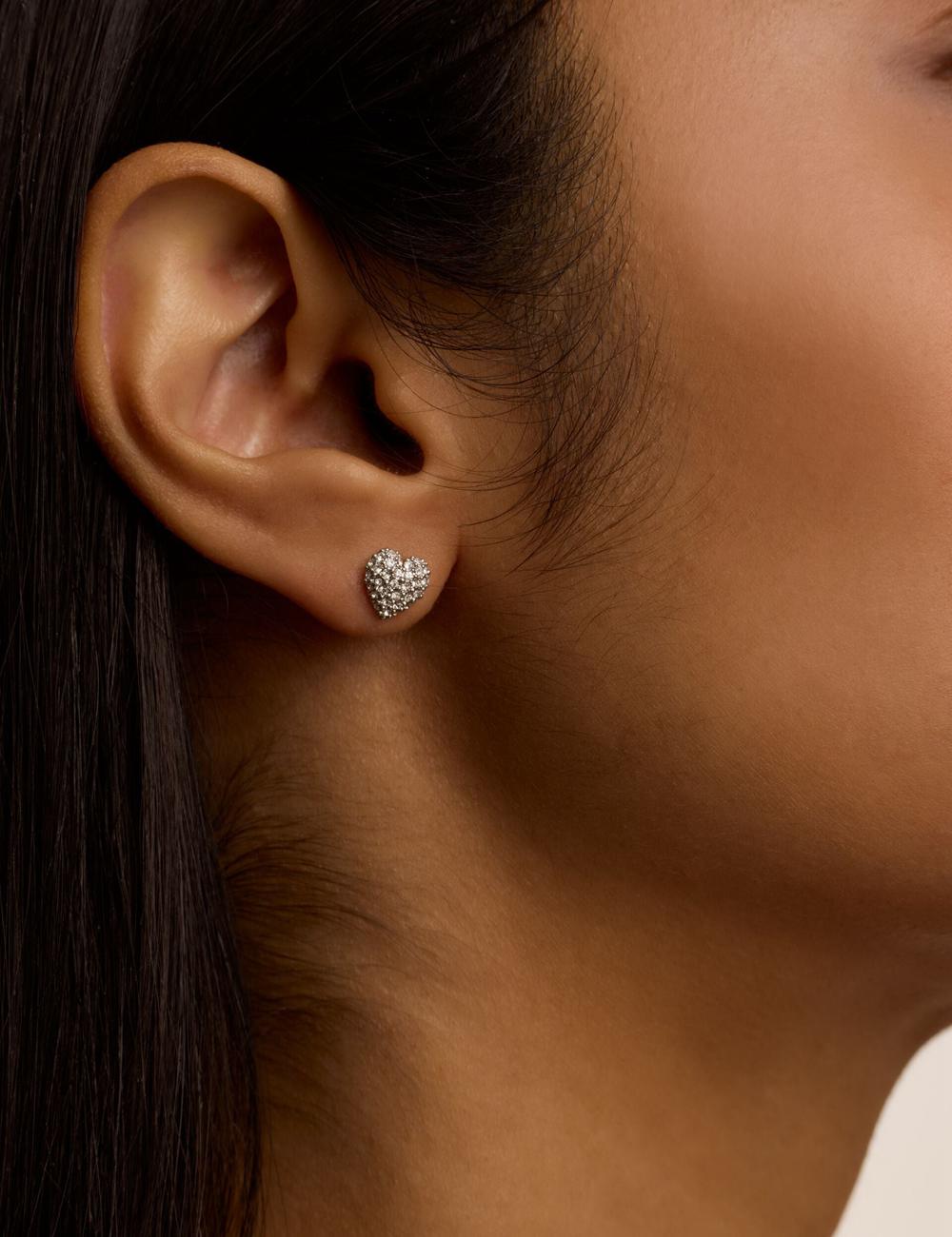 Women Ted Baker ADORAA - Crystal Heart Stud Earrings Silver | Egypt  FIMLT-1374