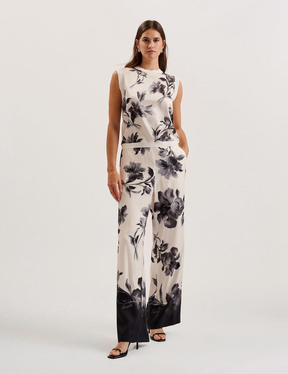 Women Ted Baker AWYNA - Floral Print Pull-On Wide Leg Trousers Black | Egypt  PMFDQ-9637