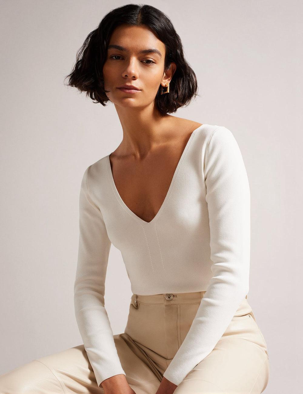 Women Ted Baker CILESTE - Fitted V-Neck Long Sleeve Knit Top Jumpers Ivory | Egypt  FYMKS-0546