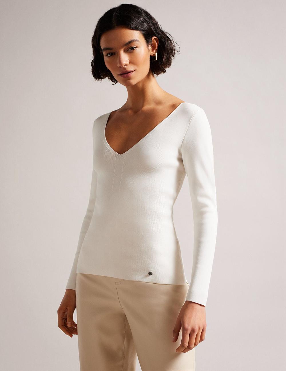 Women Ted Baker CILESTE - Fitted V-Neck Long Sleeve Knit Top Jumpers Ivory | Egypt  FYMKS-0546