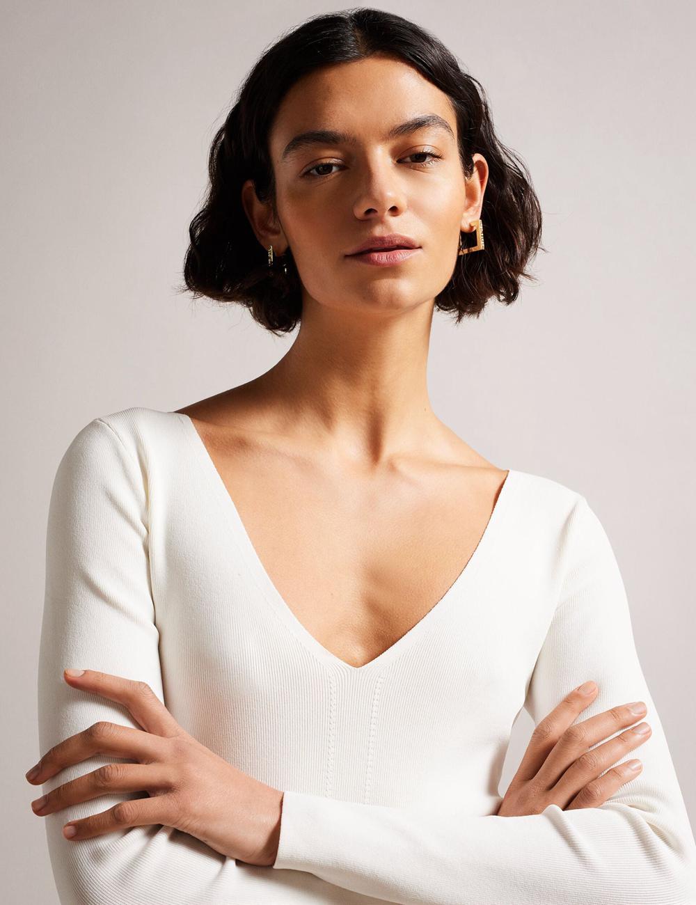 Women Ted Baker CILESTE - Fitted V-Neck Long Sleeve Knit Top Jumpers Ivory | Egypt  FYMKS-0546