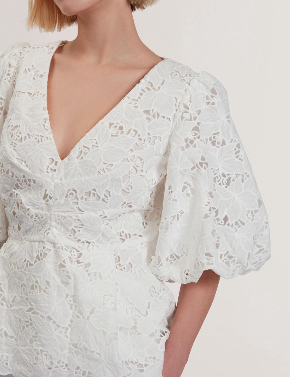 Women Ted Baker ELLARI - Lace Puff Sleeve V-Neck Peplum Tops White | Egypt  RGHNQ-8697