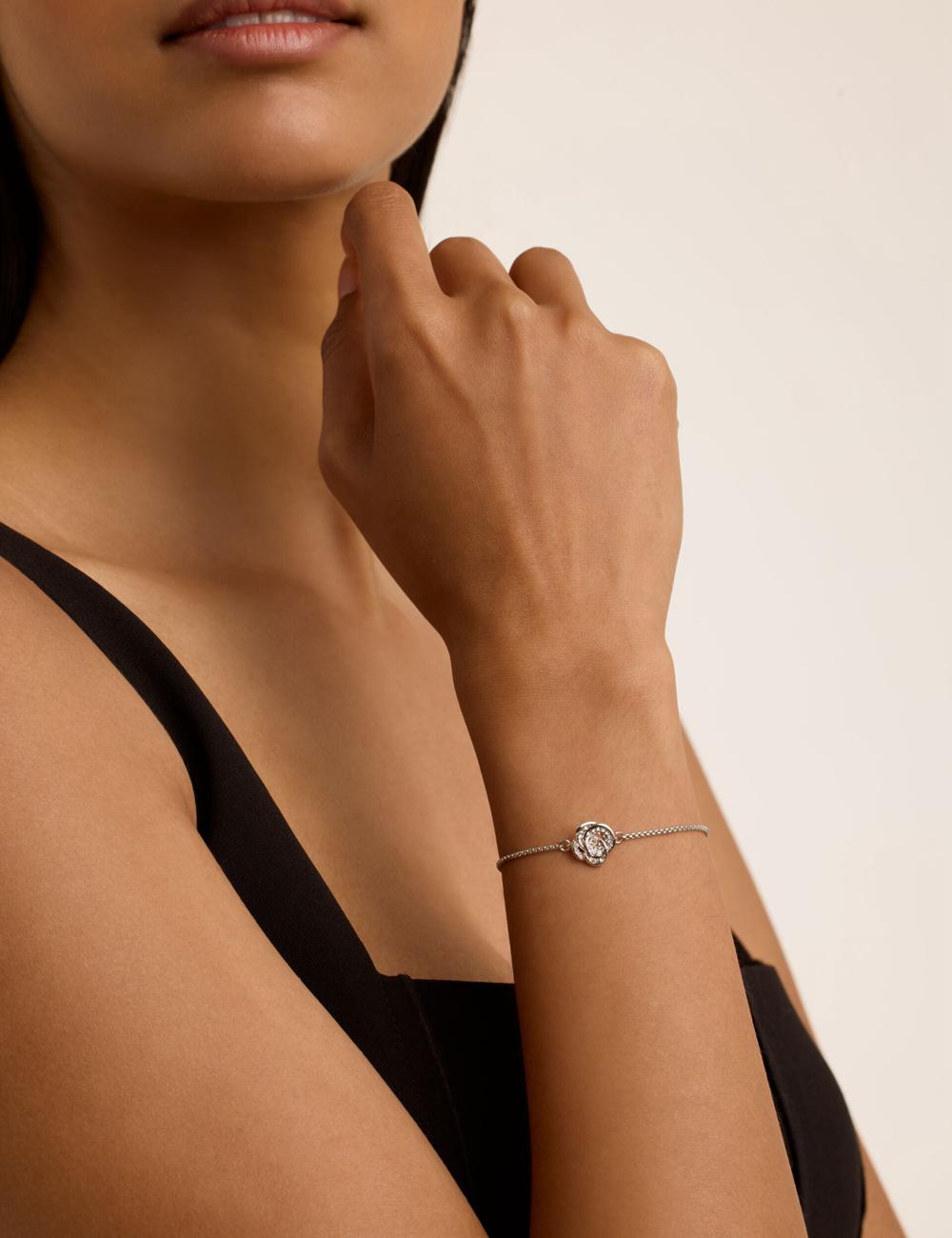 Women Ted Baker FLORINA - Crystal Flower Adjustable Slider Bracelets Silver | Egypt  NMCLZ-9120