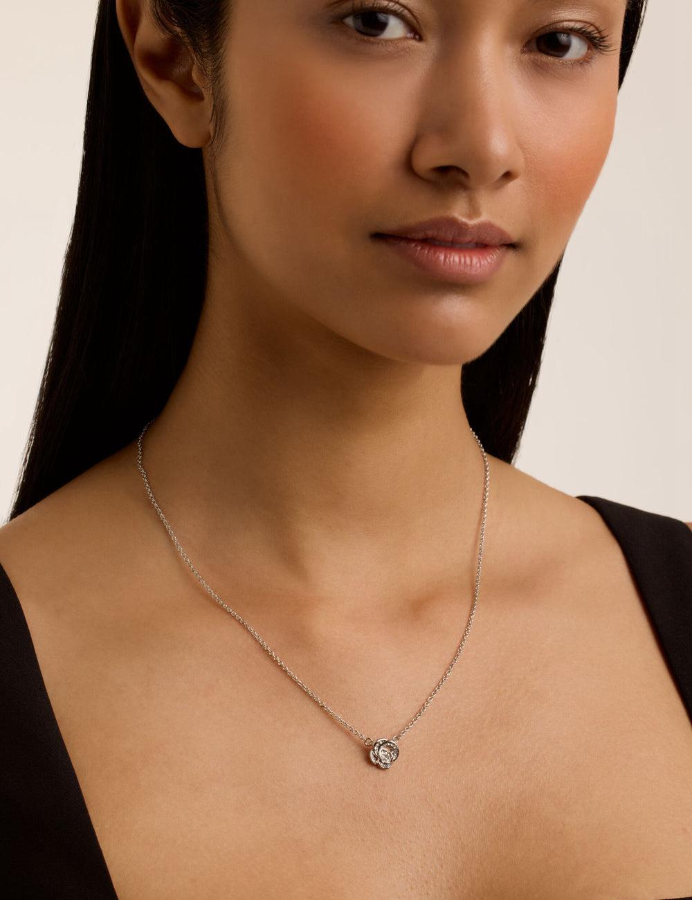 Women Ted Baker FLORITA - Crystal Flower Pendant Necklaces Silver | Egypt  CFJSQ-7149