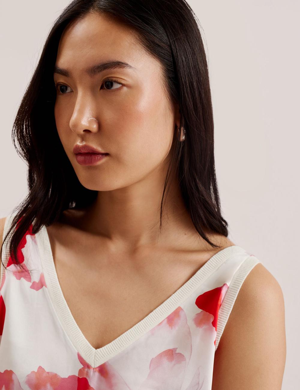 Women Ted Baker HEIDIII - Printed Panel V-Neck Knitted Vest Tank Tops Ivory | Egypt  ELOZM-2378
