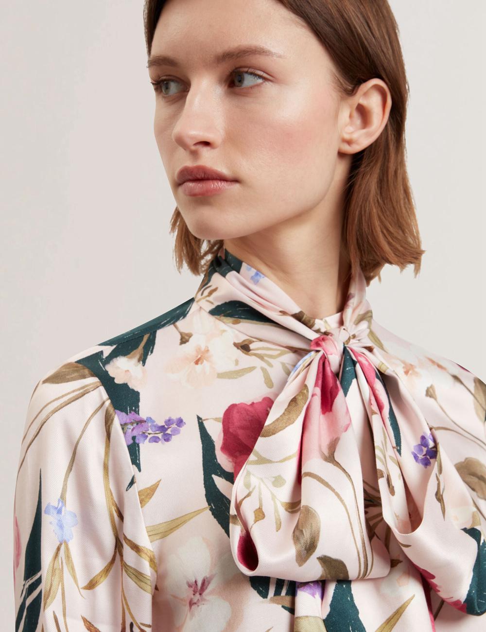 Women Ted Baker LEEYAA - Floral Print Neck Longline Blouses Pink | Egypt  FCLOZ-1076