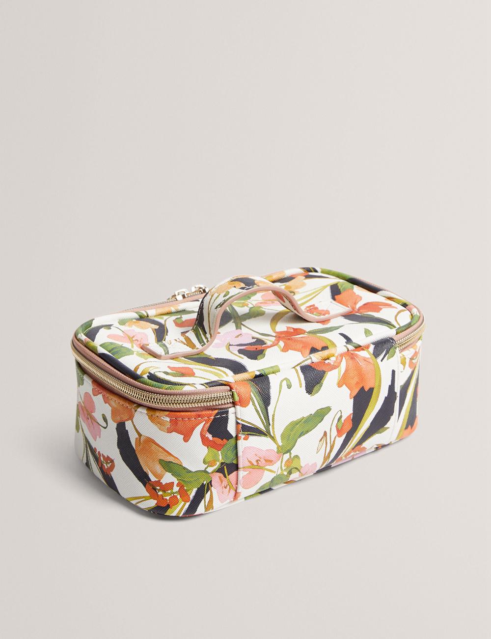 Women Ted Baker LOUIAA - Floral Printed Small Top Handle Wash Bags White | Egypt  FUQBG-0142