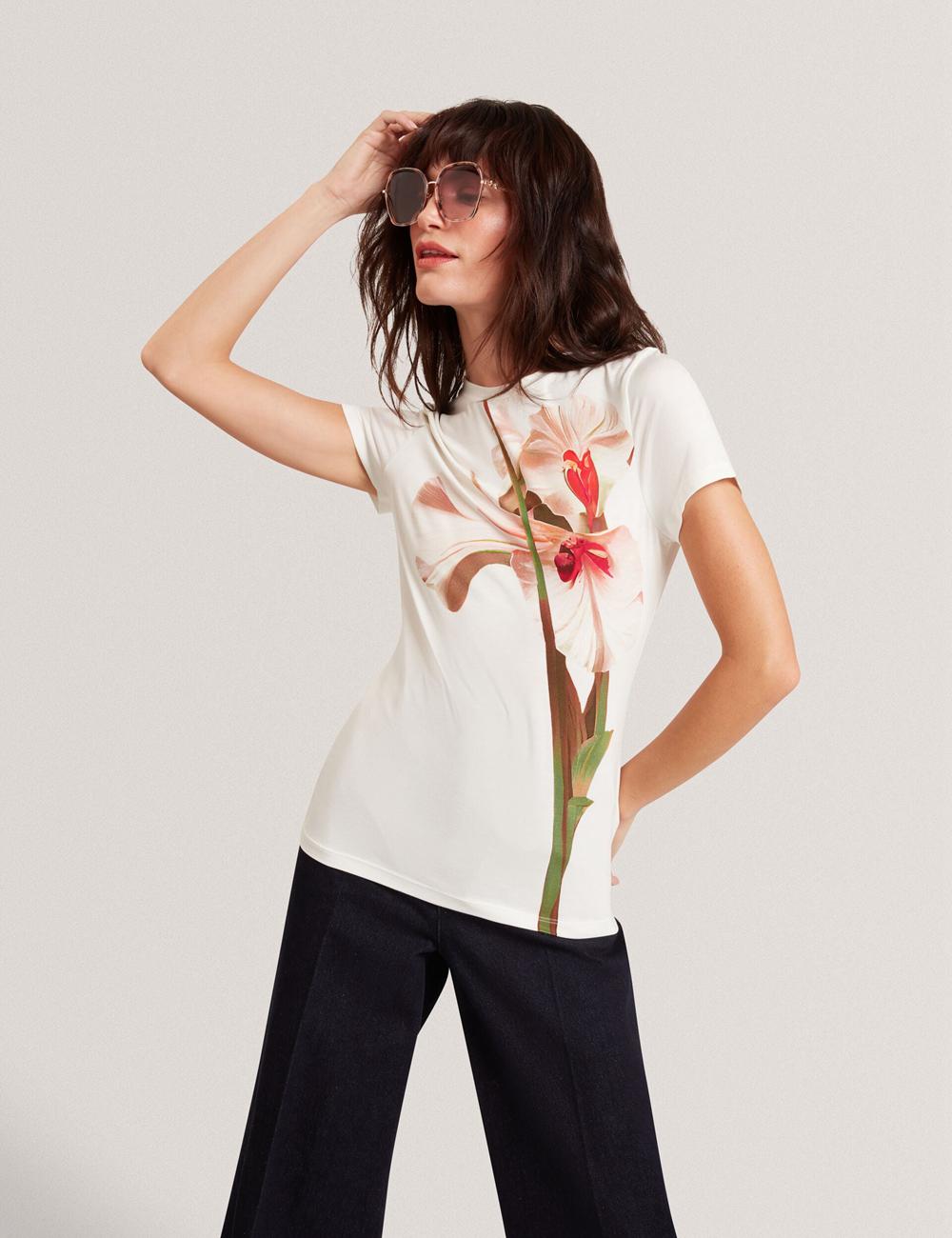 Women Ted Baker MEELIEE - Floral Graphic Fitted Crew Neck T-Shirts Nude-Pink | Egypt  RJZOU-5280