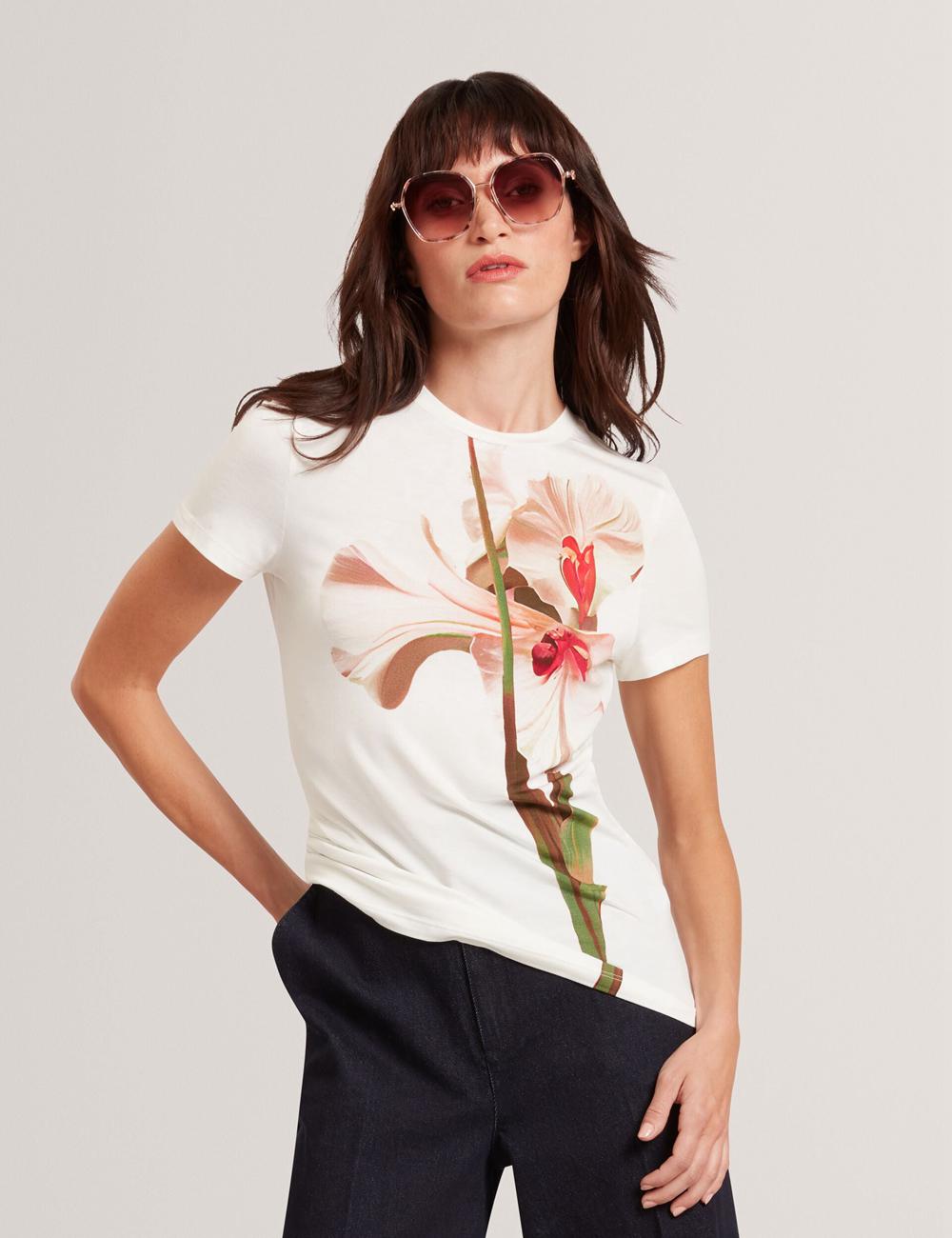 Women Ted Baker MEELIEE - Floral Graphic Fitted Crew Neck T-Shirts Nude-Pink | Egypt  RJZOU-5280