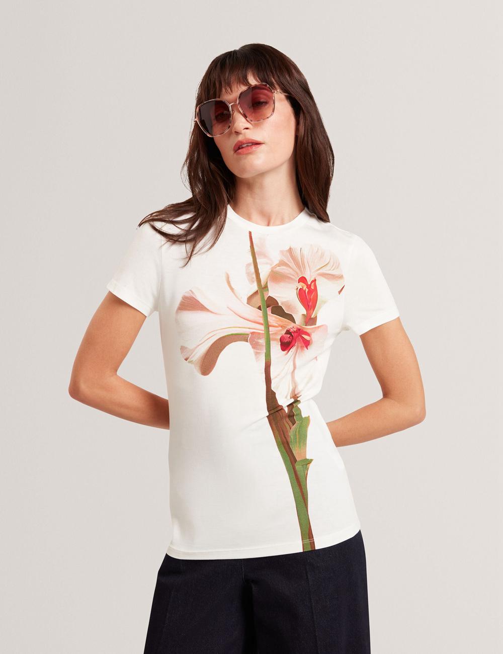 Women Ted Baker MEELIEE - Floral Graphic Fitted Crew Neck T-Shirts Nude-Pink | Egypt  RJZOU-5280