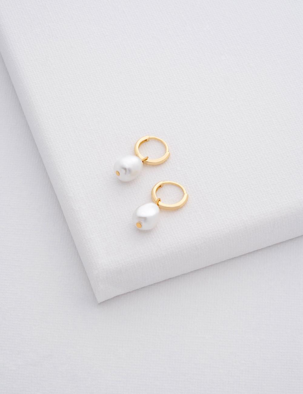 Women Ted Baker PERIAA - Pearl Drop Pendant Huggie Earrings Gold | Egypt  XKVQG-4510