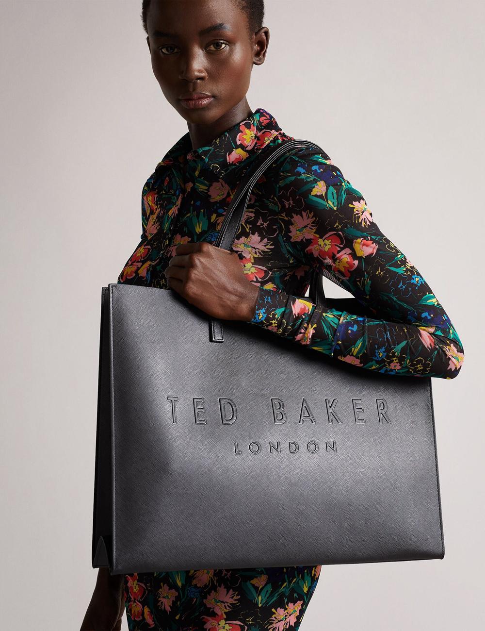Women Ted Baker SUKICON - Textured Faux Leather Icon Tote Bags Black | Egypt  QRPJZ-8325