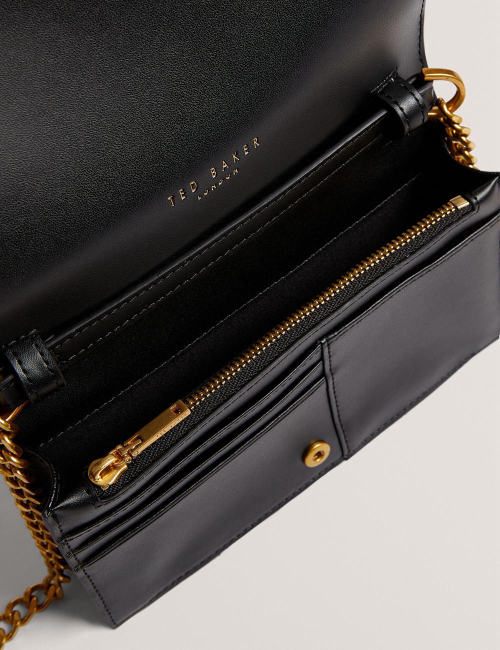 Women Ted Baker TABINA - Leather With Chain Crossbody Strap Purses Black | Egypt  OZGNP-1532